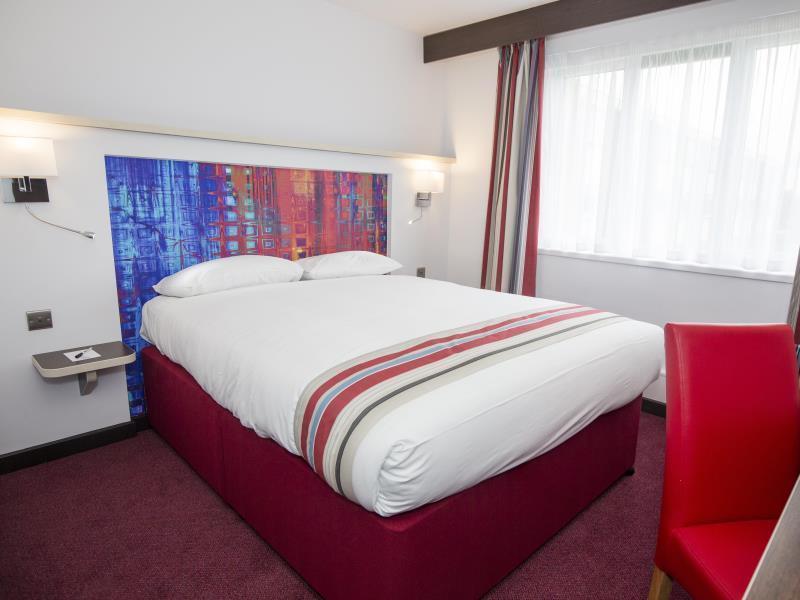 Hotel Ramada Milton Keynes Exterior foto